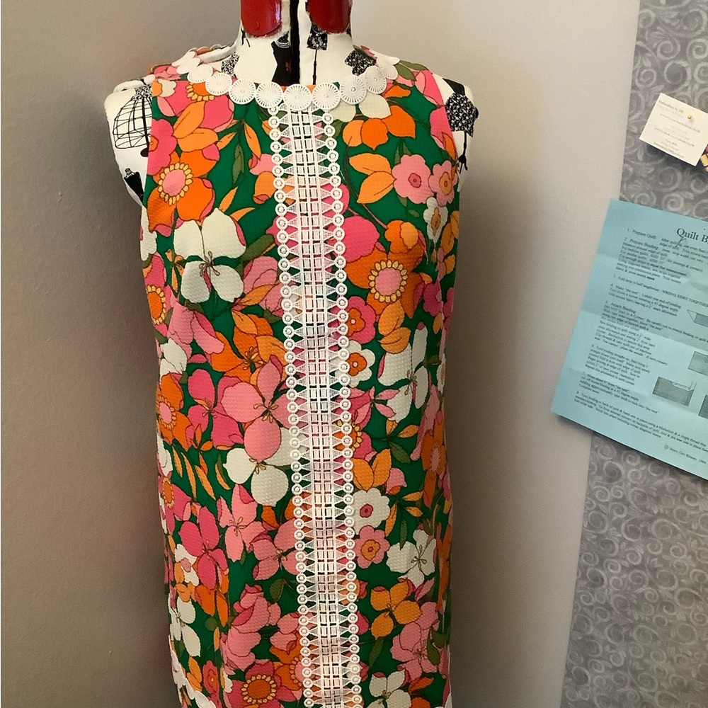 Eliza J cute summer dress fully lined size 10
